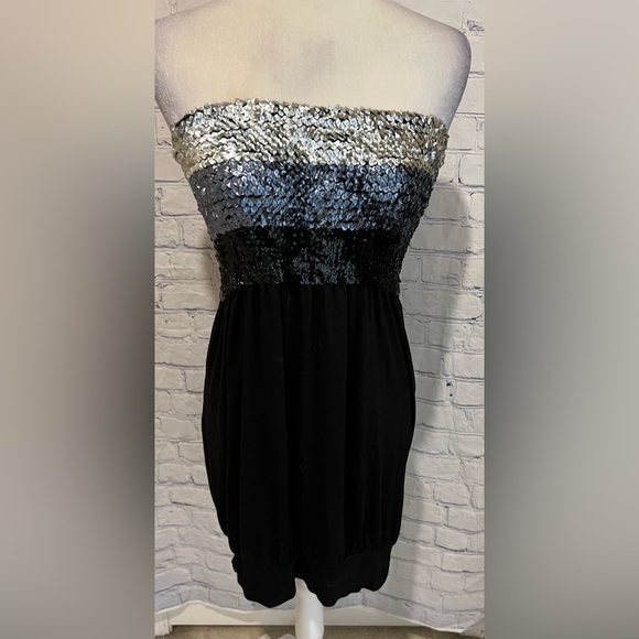 French Atmosphere strapless Ombré sequined little black dress Size Large - Picture 1 of 6